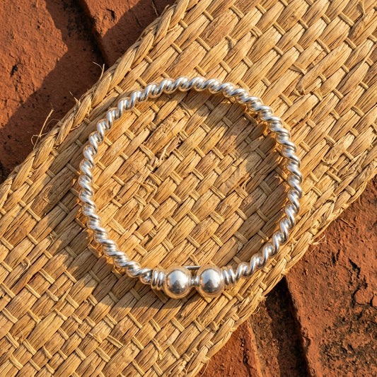 Vīra Bala | Handcrafted 92.5 Sterling Silver Bangle