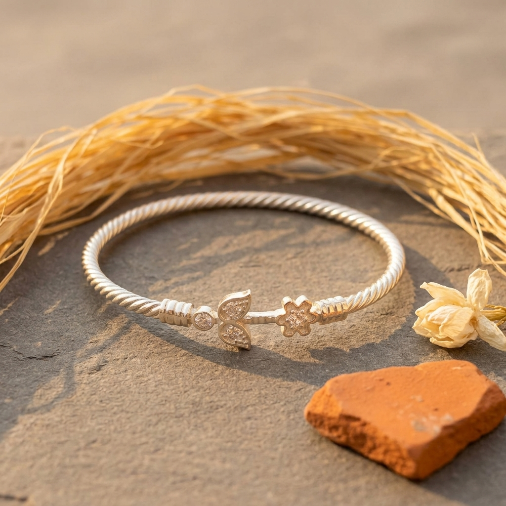 Śyāmā Bala is handcrafted in 92.5% silver and inspired by Maa Kali