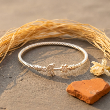 Śyāmā Bala is handcrafted in 92.5% silver and inspired by Maa Kali