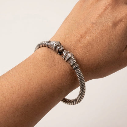 Shingha Bala – 92.5 Hallmarked Sterling Silver Lion Face Bangle
