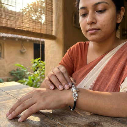 Ekadanta Noah | Handcrafted 92.5 Sterling Silver Noa Bangle
